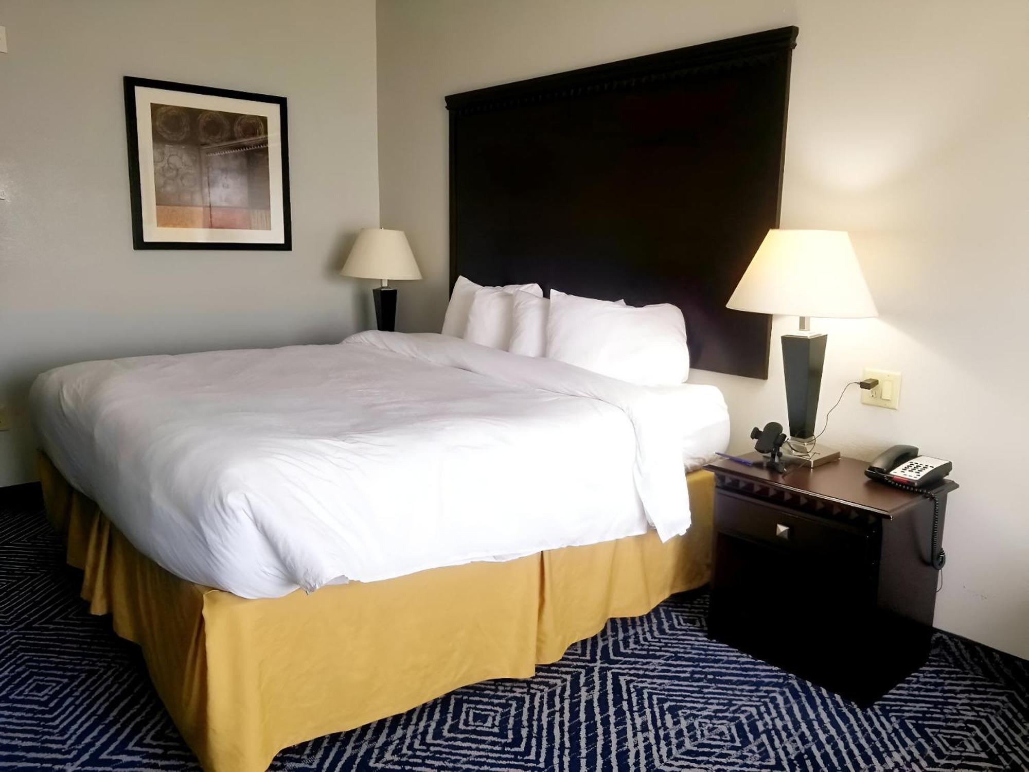 Comfort Inn & Suites Dallas Medical-Market Center Zewnętrze zdjęcie