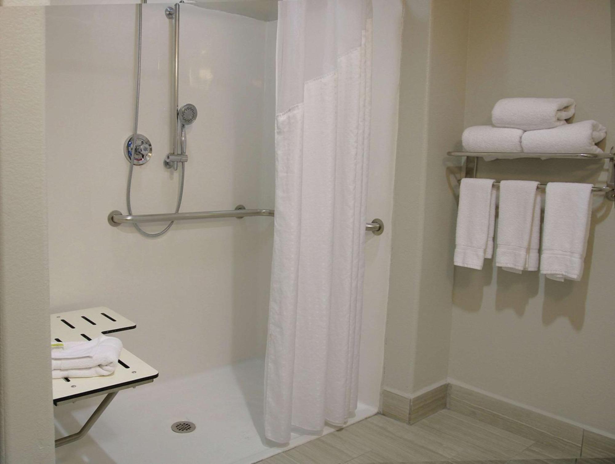 Comfort Inn & Suites Dallas Medical-Market Center Zewnętrze zdjęcie